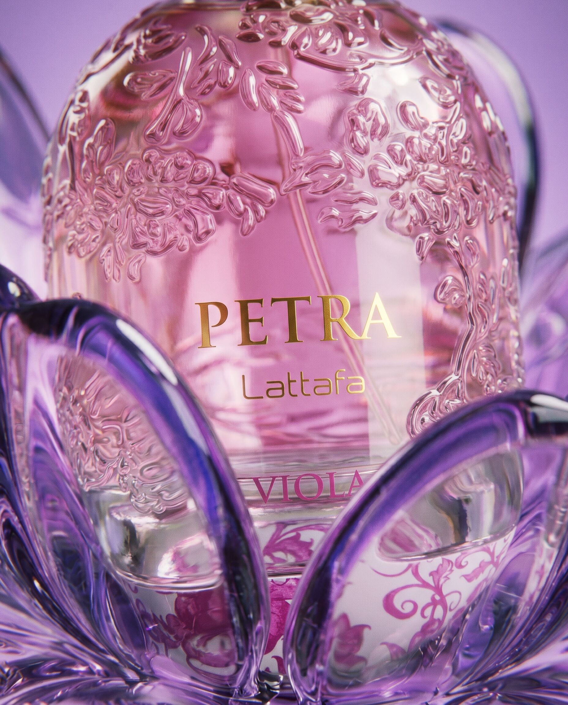 Lattafa Petra Viola Closeup